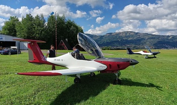 Travelling to the festival of ultralight flying in Blois